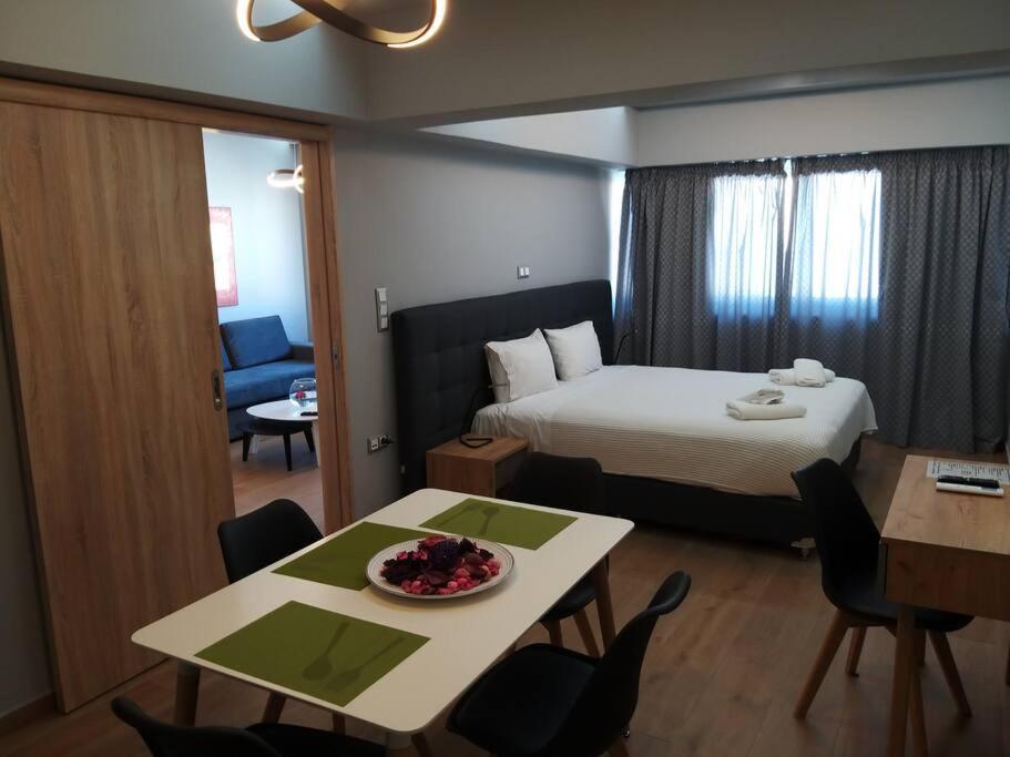 Appartamento Urban House Aiolou Atene Esterno foto