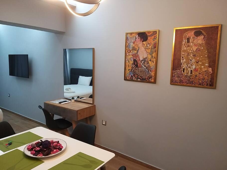 Appartamento Urban House Aiolou Atene Esterno foto