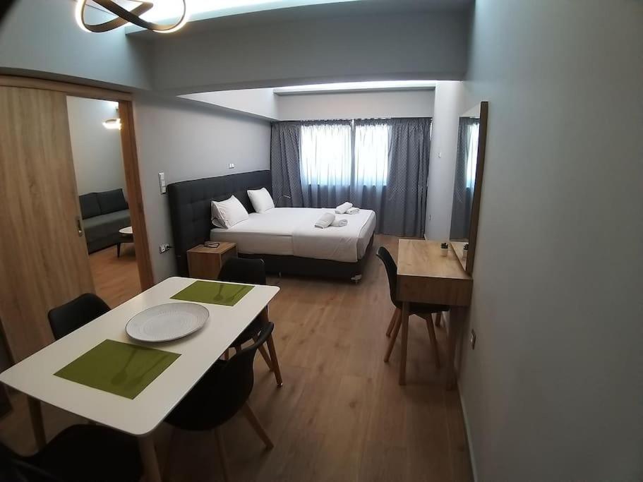 Appartamento Urban House Aiolou Atene Esterno foto