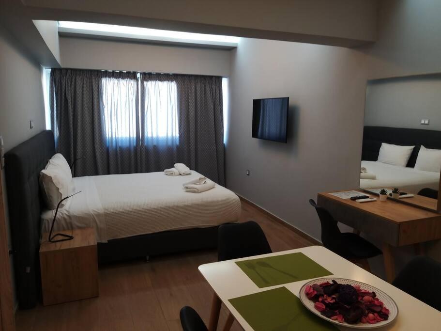 Appartamento Urban House Aiolou Atene Esterno foto